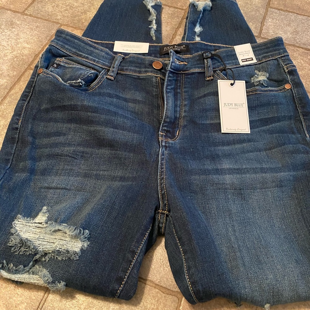 Ladies brand new Judy Blue Jeans